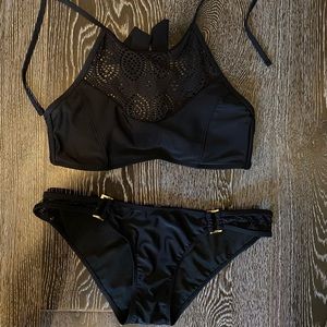 Black bikini set